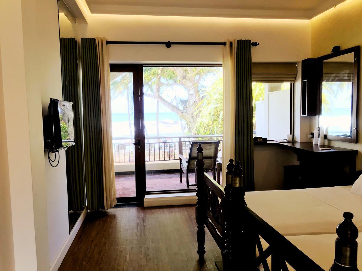 Sri Gemunu Beach Resort Unawatuna Ngoại thất bức ảnh
